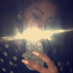 Meet your Posher, Alicia